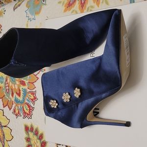 Neiman Marcus blue Satun ankle boots size 8.5